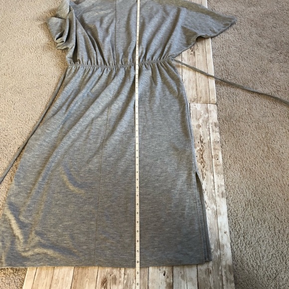 “Prologue" brand, knit batwing midi-dress w/elastic belted waist & mock neck - Picture 10 of 15